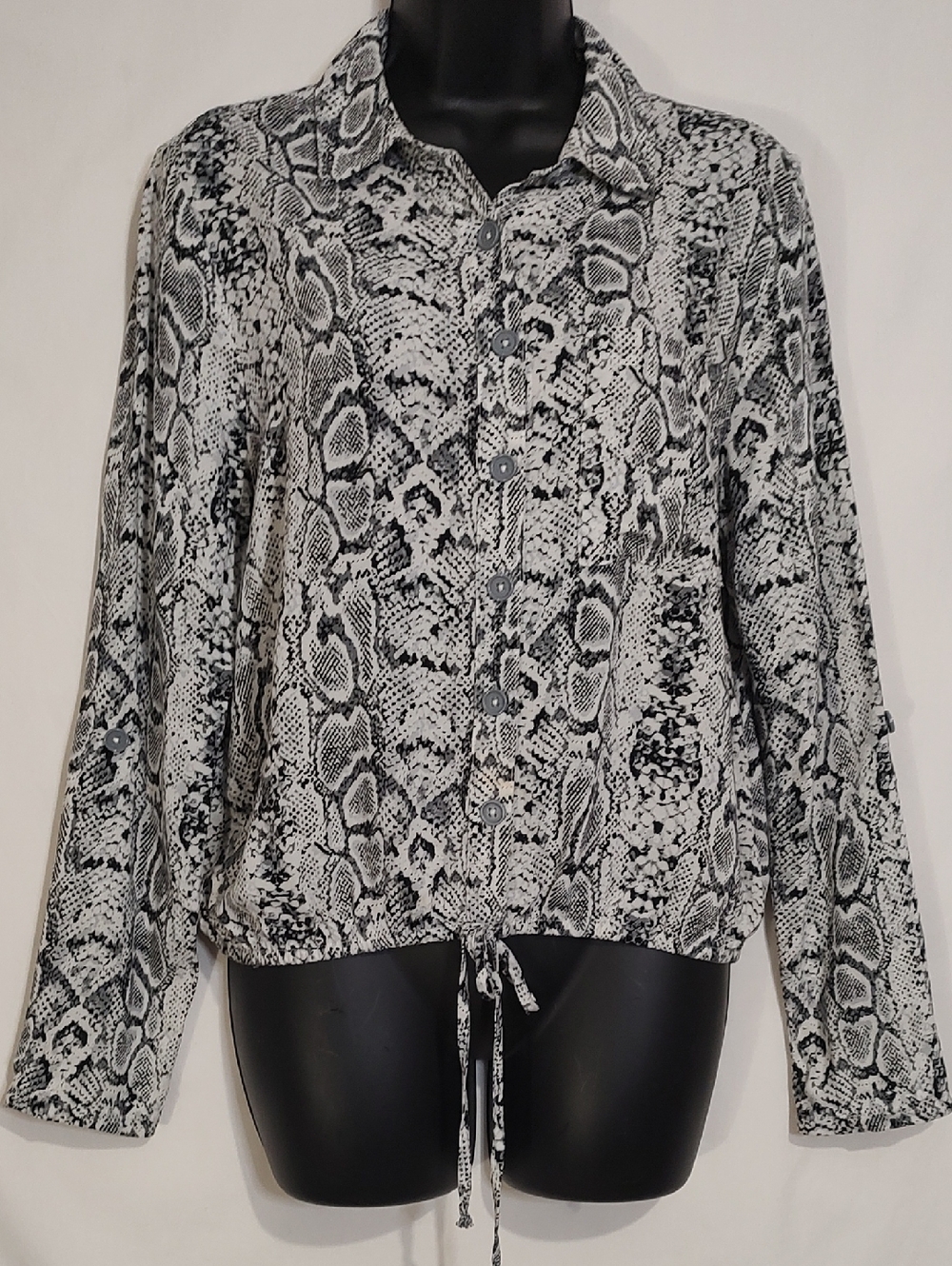 No Boundaries Black and White Snake Print Button-Front Blouse